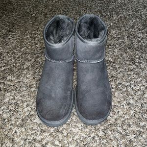 Ugg Classic Mini